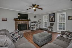 3 Hedgefield Court photo 4