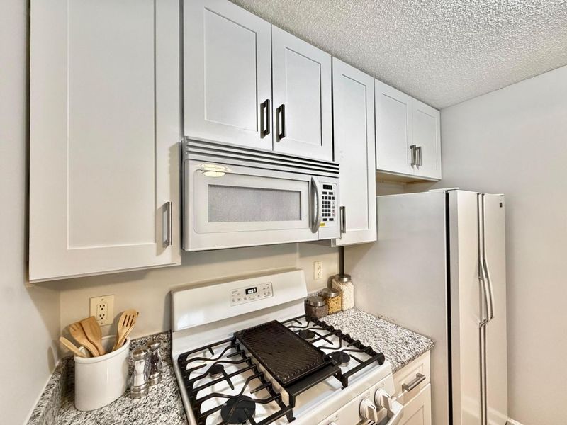 2544 Maxim Lane, Unit 37C, Columbus, OH 43235 Photo 10