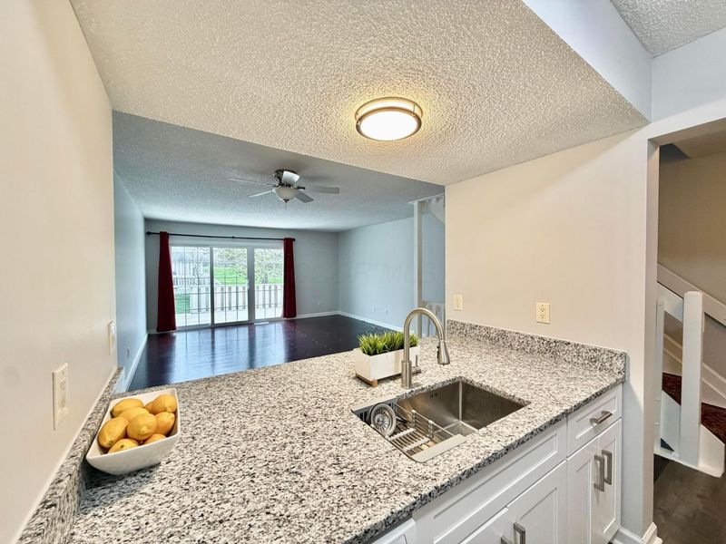 2544 Maxim Lane, Unit 37C, Columbus, OH 43235 Photo 11