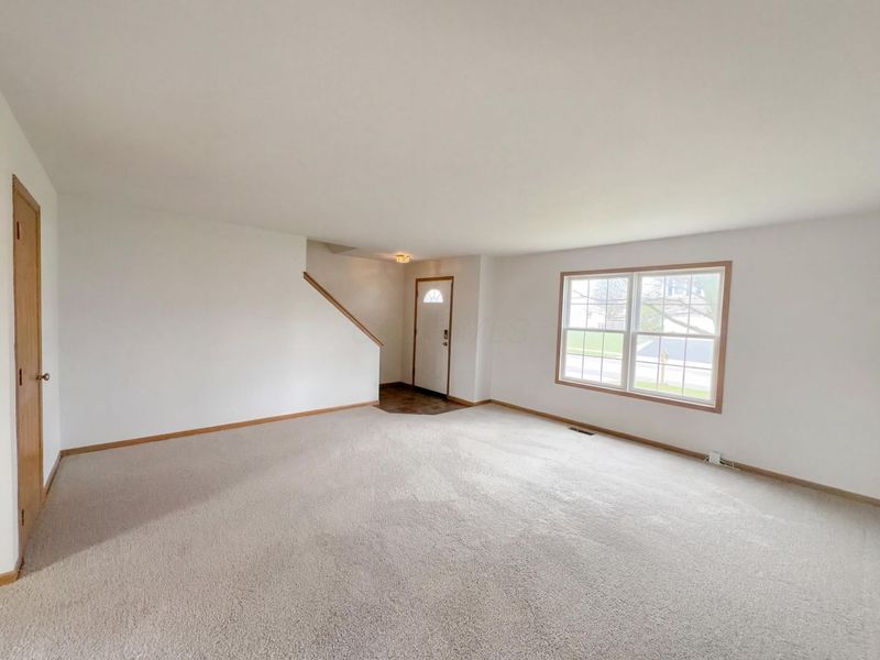 3847 Pendent Lane, Columbus, OH 43207 Photo 3