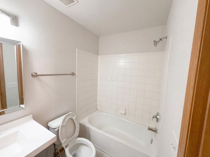 3847 Pendent Lane, Columbus, OH 43207 Photo 6