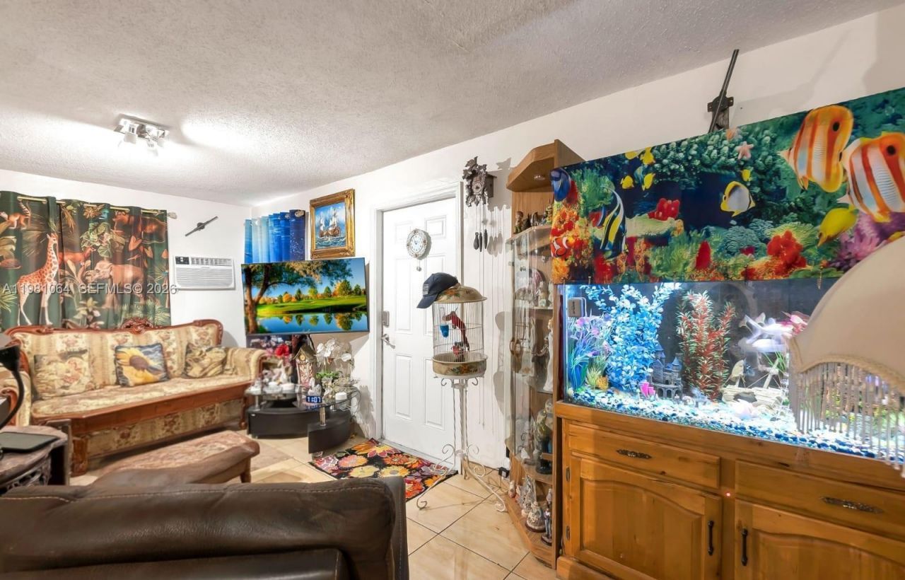 3250 NW 14th Ter , Miami, FL 33125 Photo