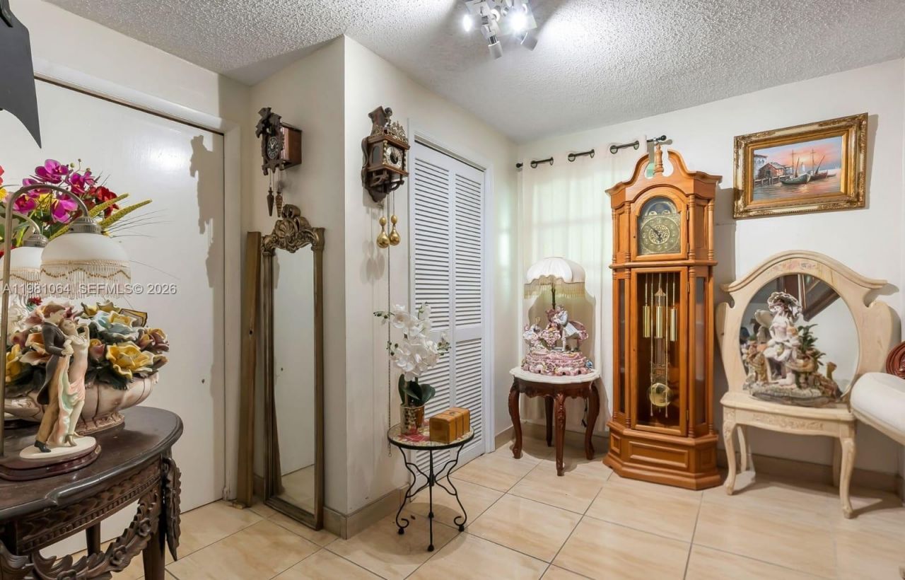 3250 NW 14th Ter , Miami, FL 33125 Photo