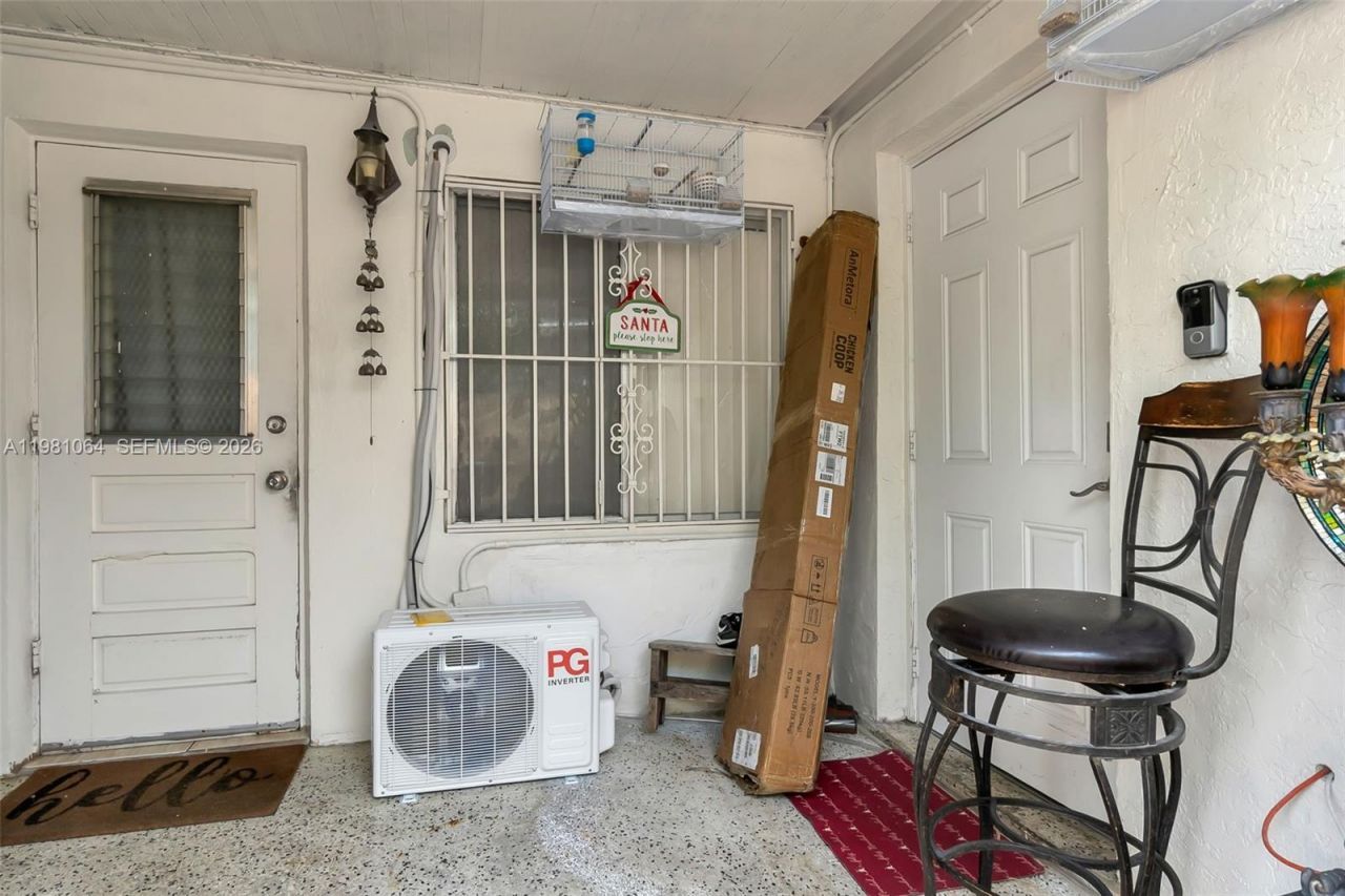 3250 NW 14th Ter , Miami, FL 33125 Photo