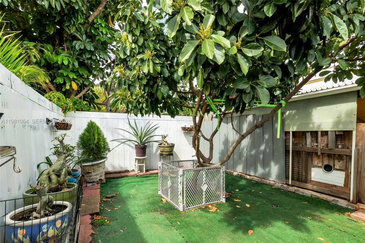 3250 NW 14th Ter , Miami, FL 33125 Photo