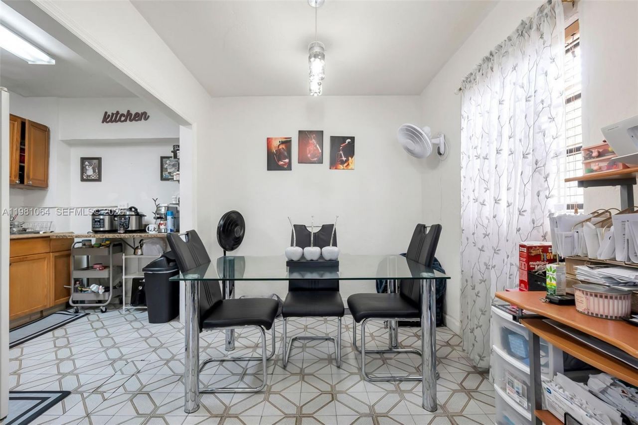 3250 NW 14th Ter, Miami, FL 33125 Photo