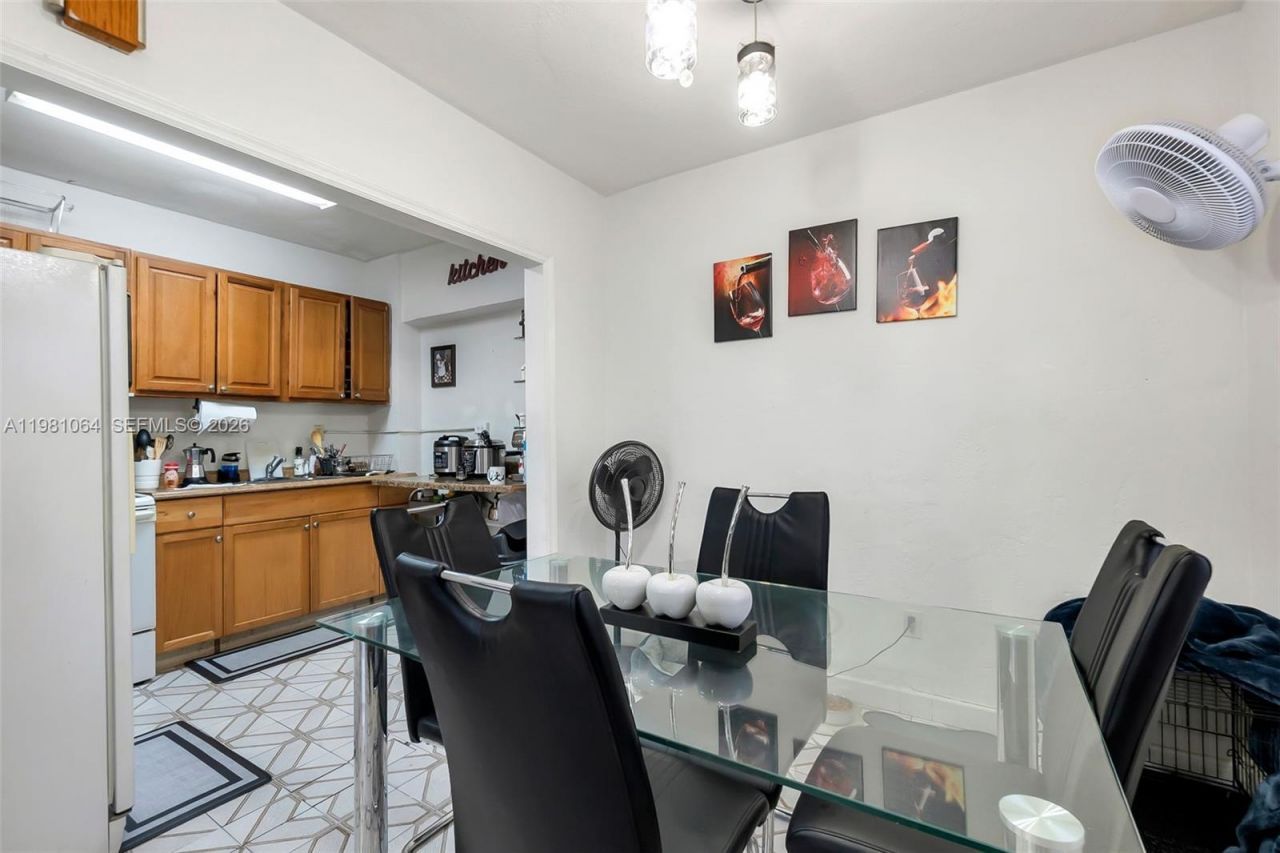 3250 NW 14th Ter , Miami, FL 33125 Photo