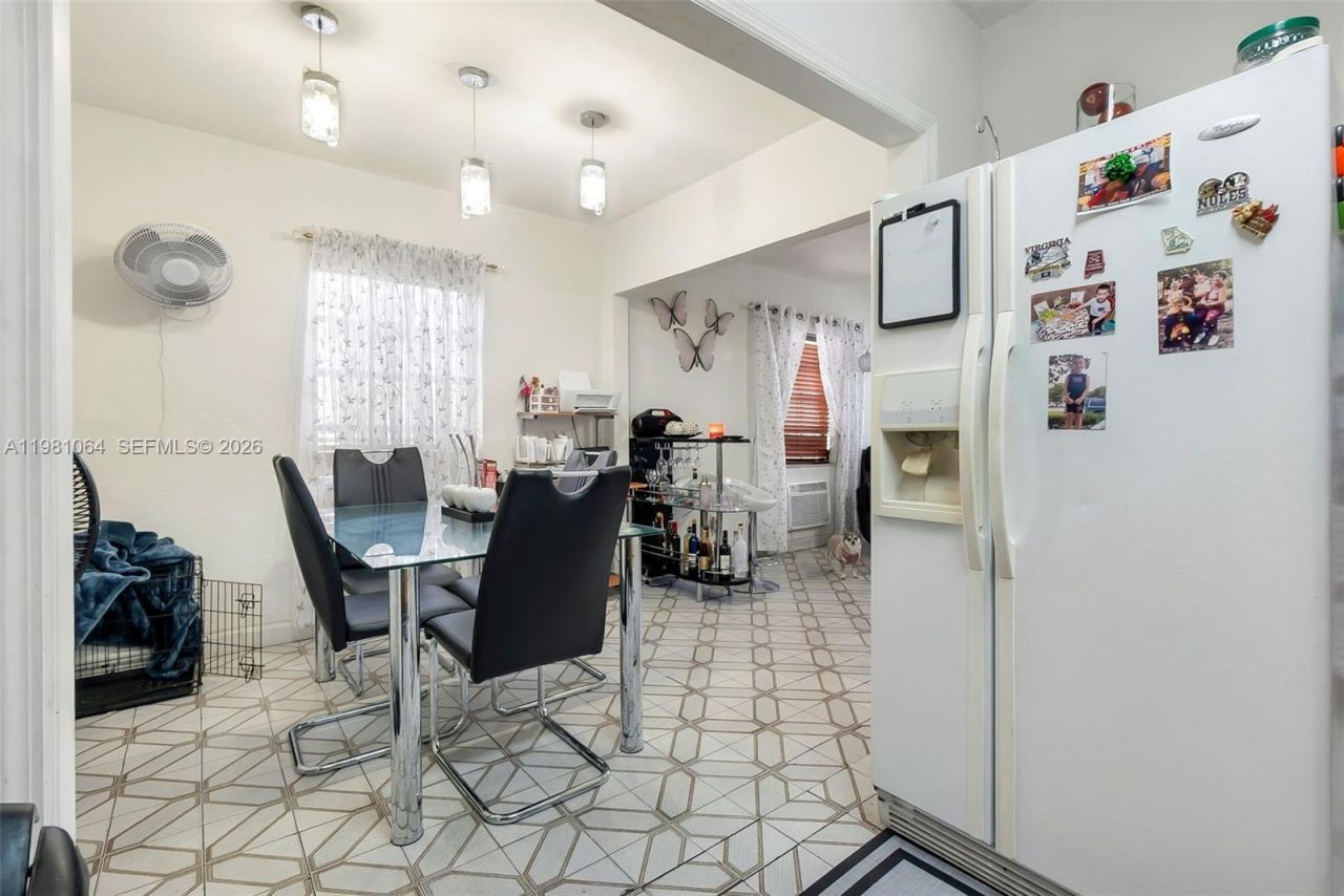 3250 NW 14th Ter , Miami, FL 33125 Photo