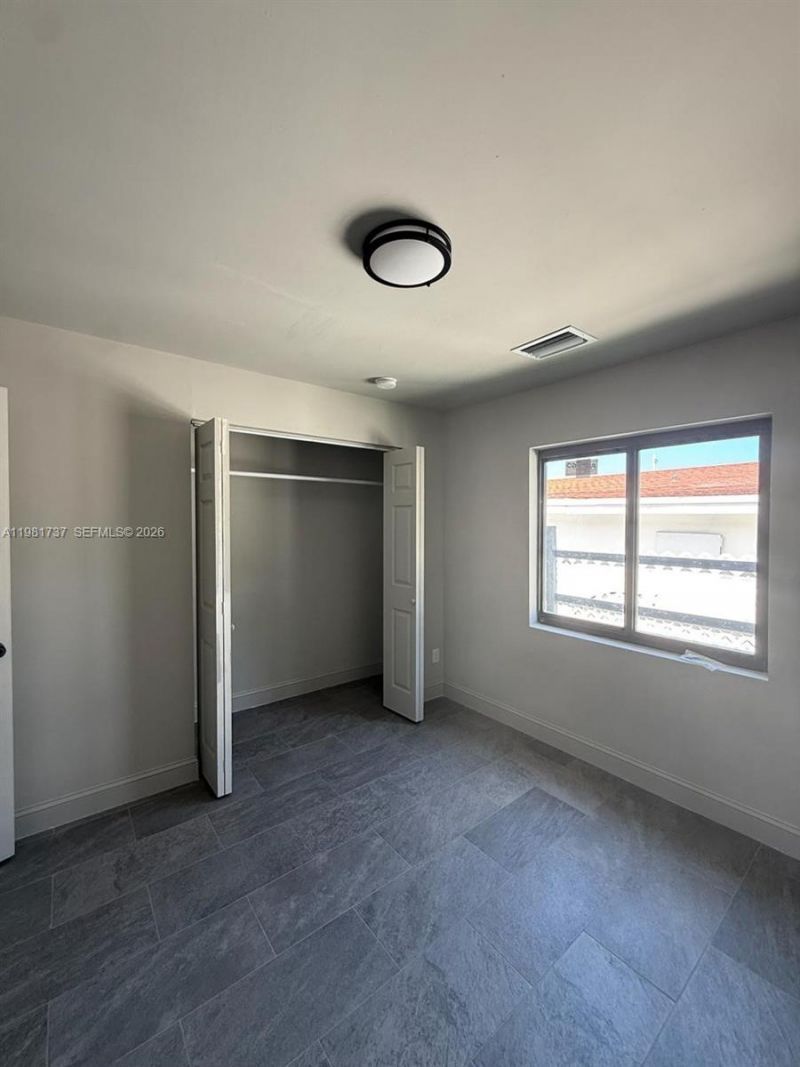 2810 NW 9th Ct, Fort Lauderdale, FL 33311 Photo