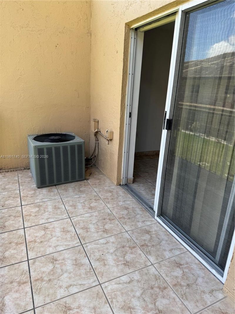 8851 NW 119th St , Unit 2213-2, Hialeah Gardens, FL 33018 Photo