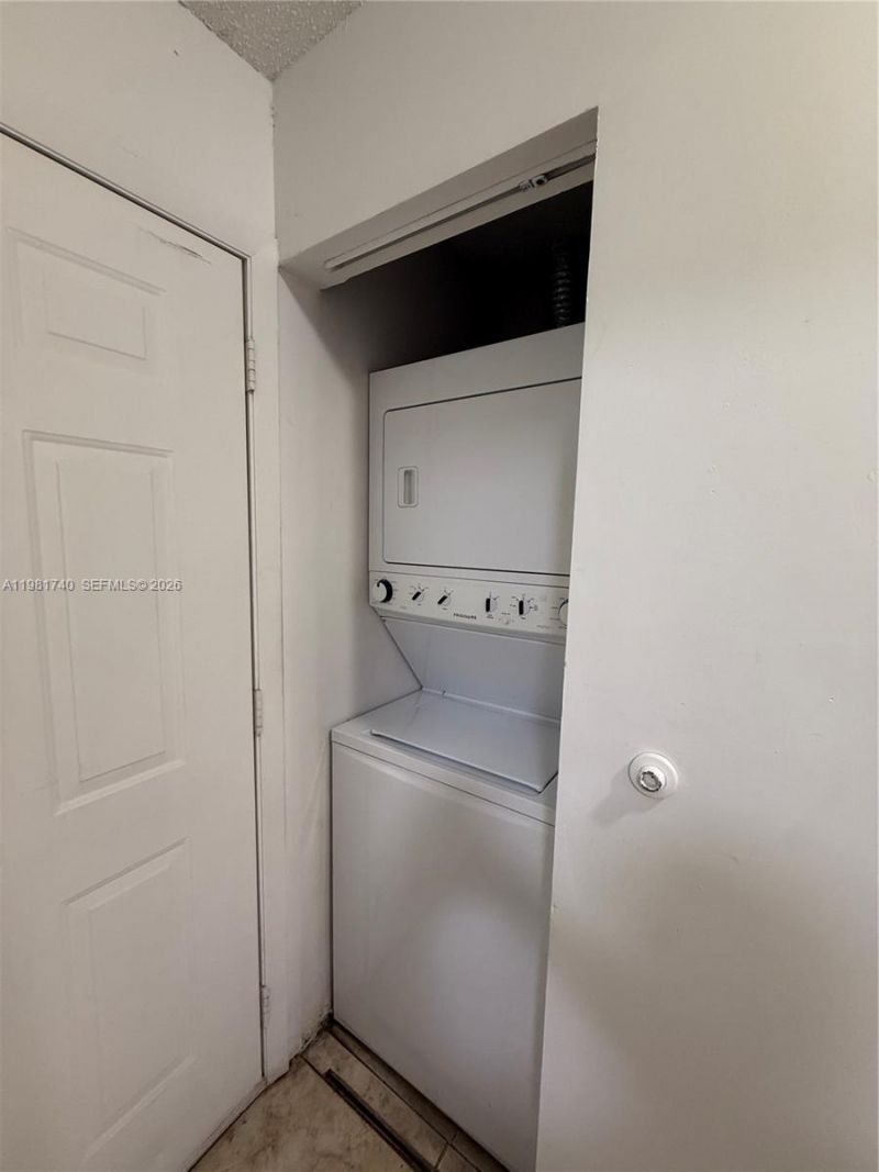 8851 NW 119th St , Unit 2213-2, Hialeah Gardens, FL 33018 Photo