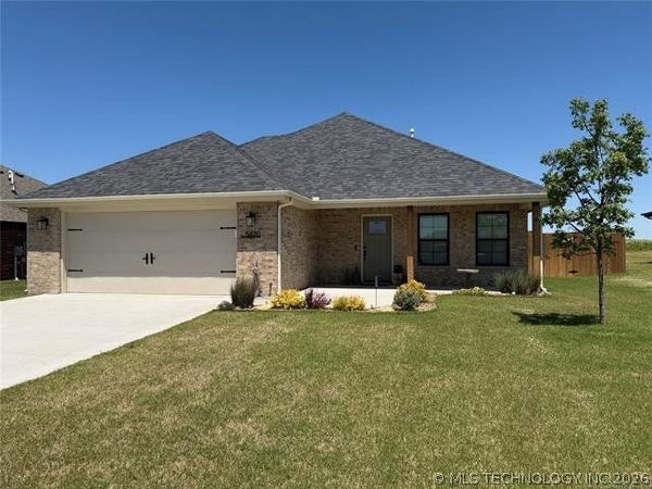 5820 Coldspring Lane, Bartlesville, OK 74006