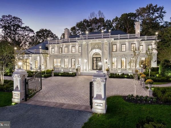 9412 MAFI COURT , GREAT FALLS, VA 22066