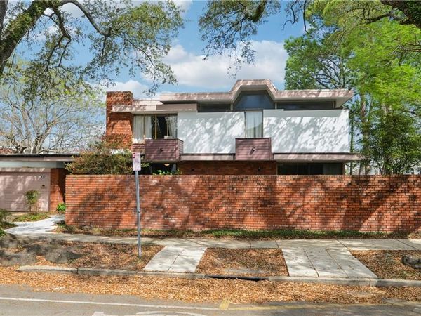 4101 ST CHARLES Avenue , New Orleans, LA 70115