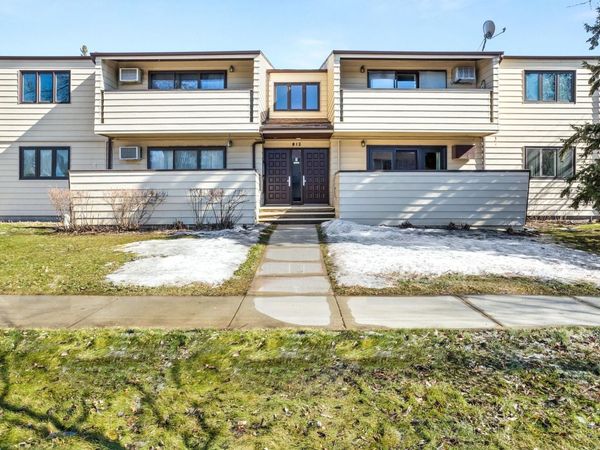 812 10th Street S, Unit B9, Fargo, ND 58103
