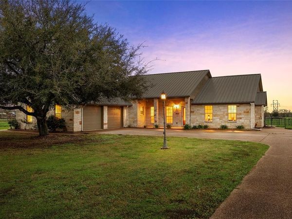 602 Downsville Road, Robinson, TX 76706