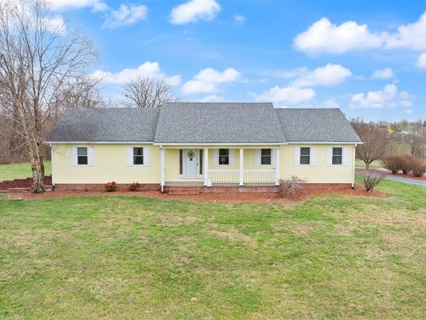 70,112,188 Blue Ridge Circle , Columbia, KY 42728