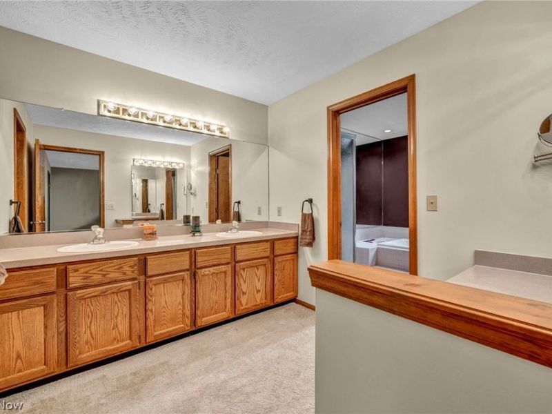 5810 Ely Vista Drive, Parma, OH 44129 Photo 18