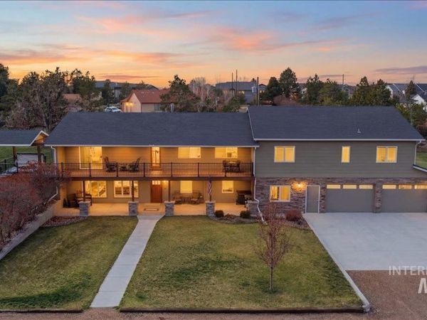 1640 S 5th W St, Mountain Home, ID 83647