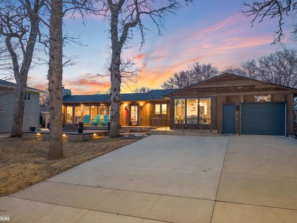2502 N Shore Drive, Clear Lake, IA 50428