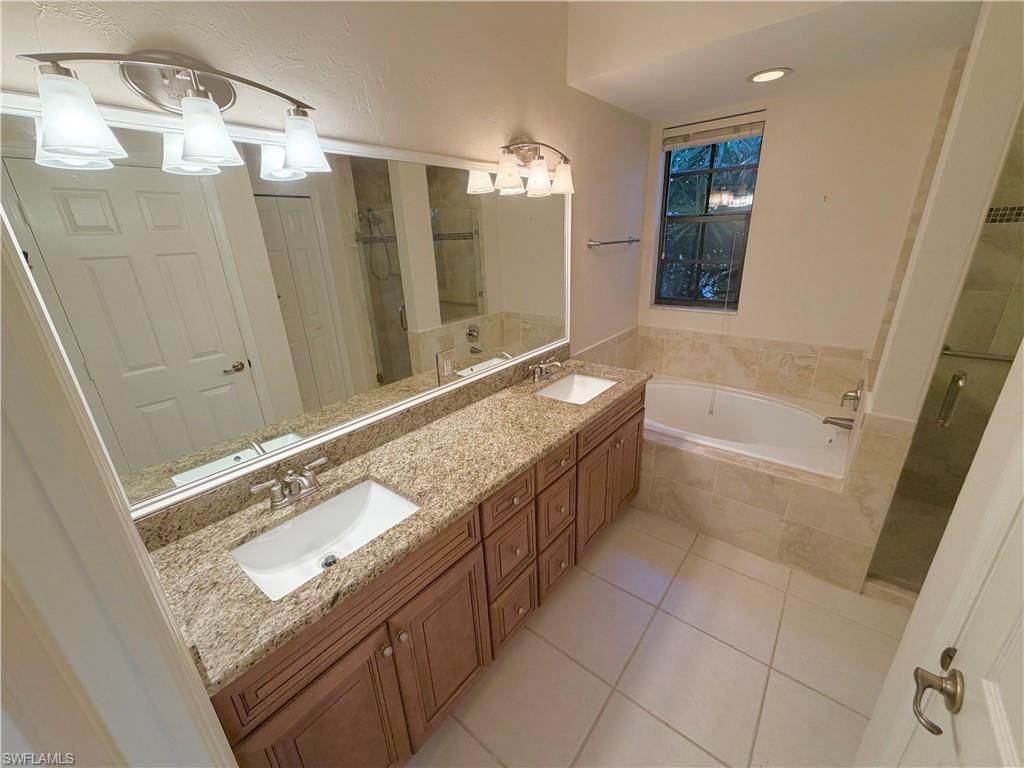 27021 Oakwood Lake Dr, Unit 101, Bonita Springs, FL 34134 Photo