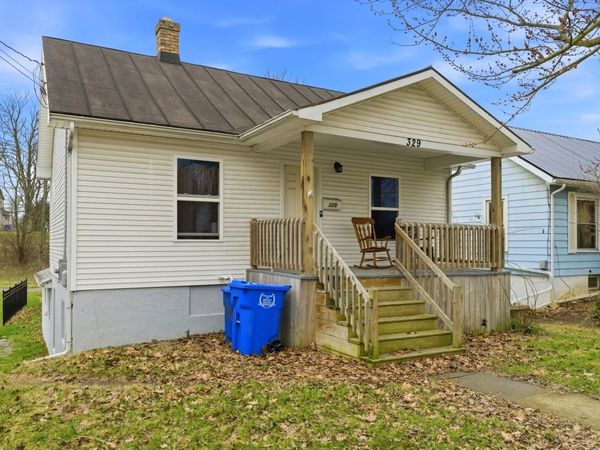 329 W High Street , Mount Gilead, OH 43338