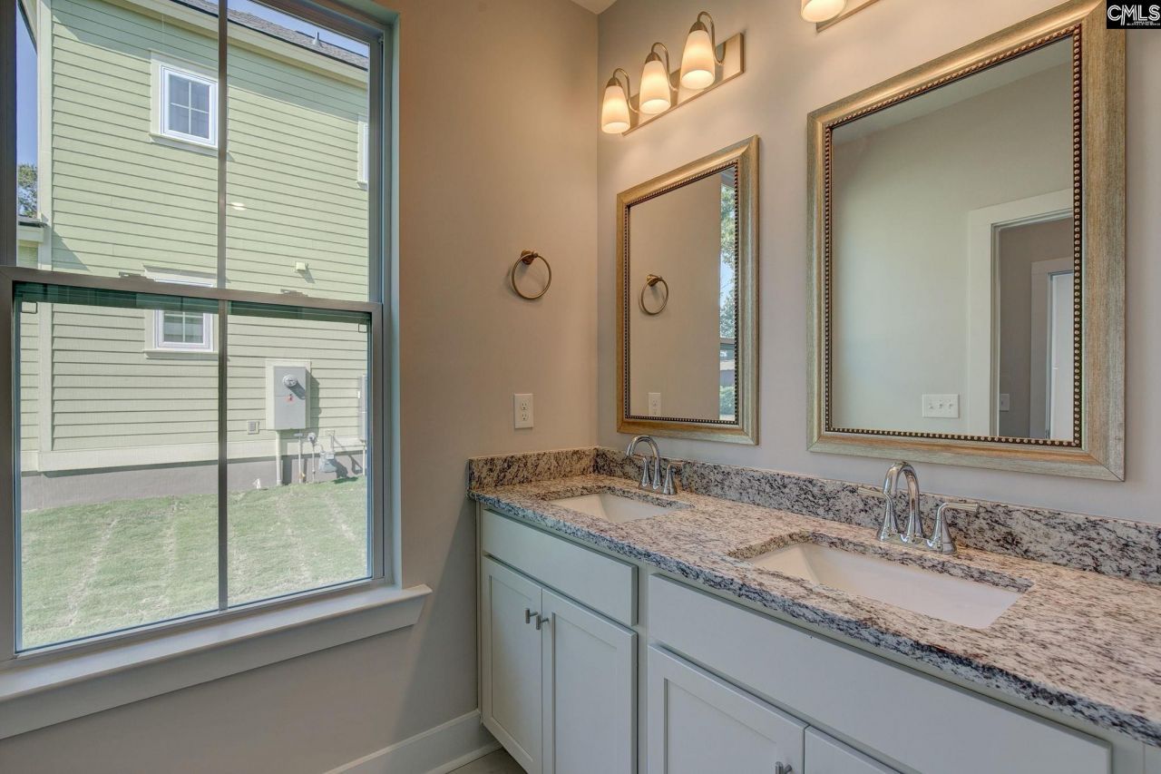 750 Poplar Street  Photo 15