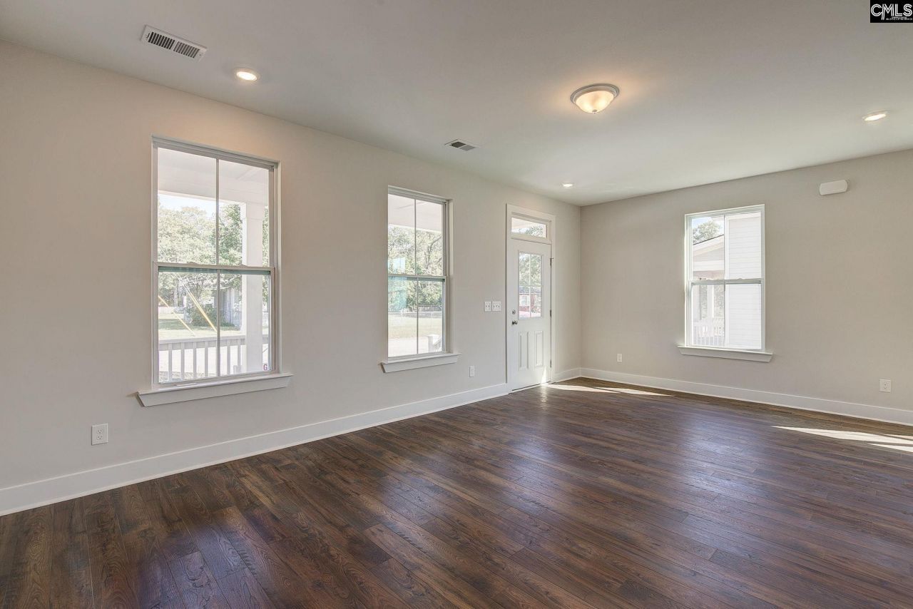 750 Poplar Street  Photo 5