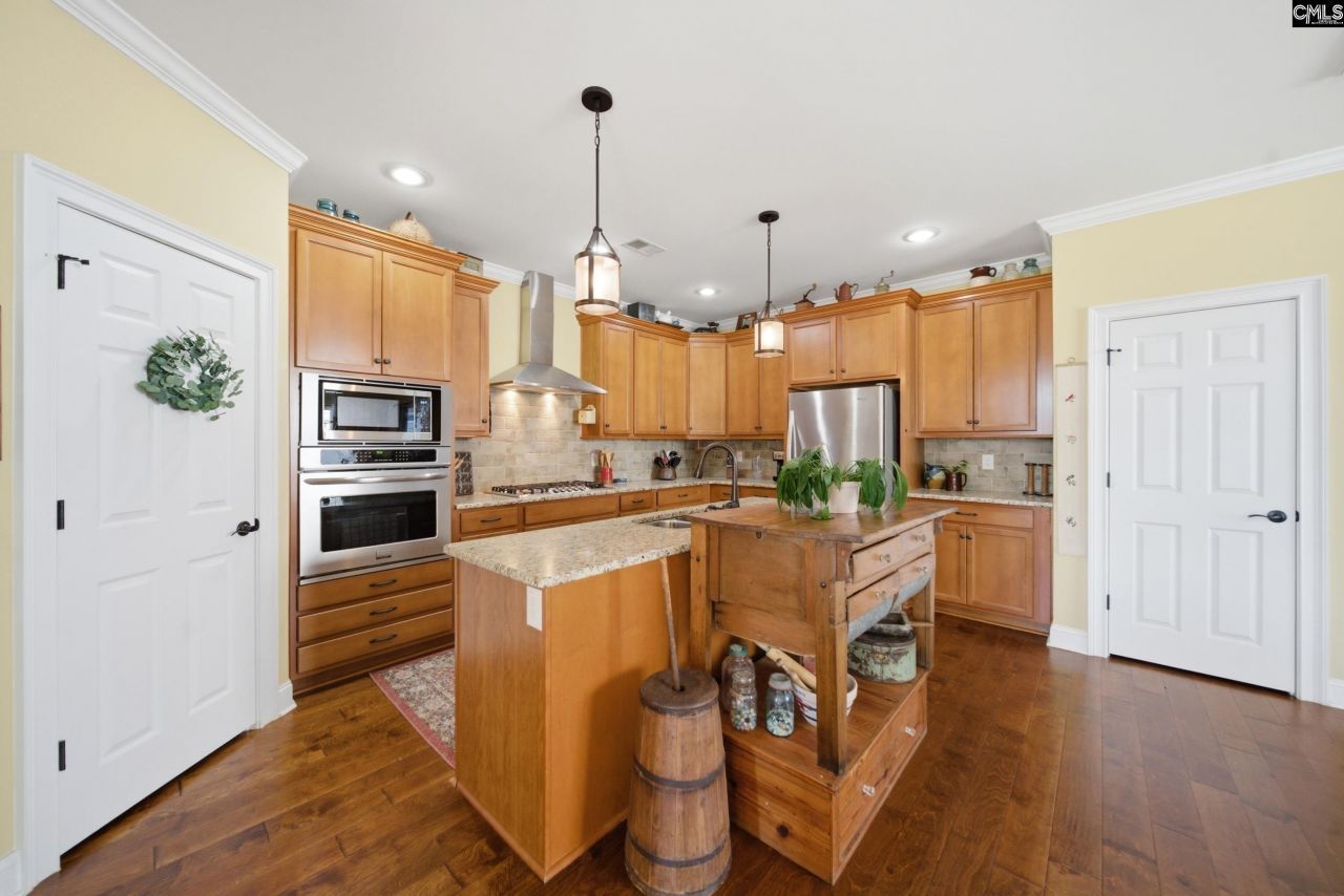 315 River Club Road Photo 7