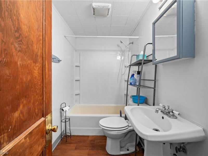 39046 E River Road, Elyria, OH 44035 Photo 20