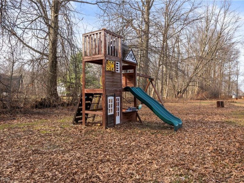 39046 E River Road, Elyria, OH 44035 Photo 27