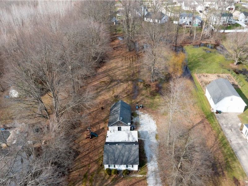 39046 E River Road, Elyria, OH 44035 Photo 4