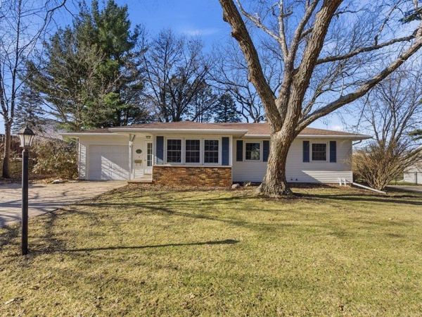 124 Michelle Drive, Hudson, IA 50643