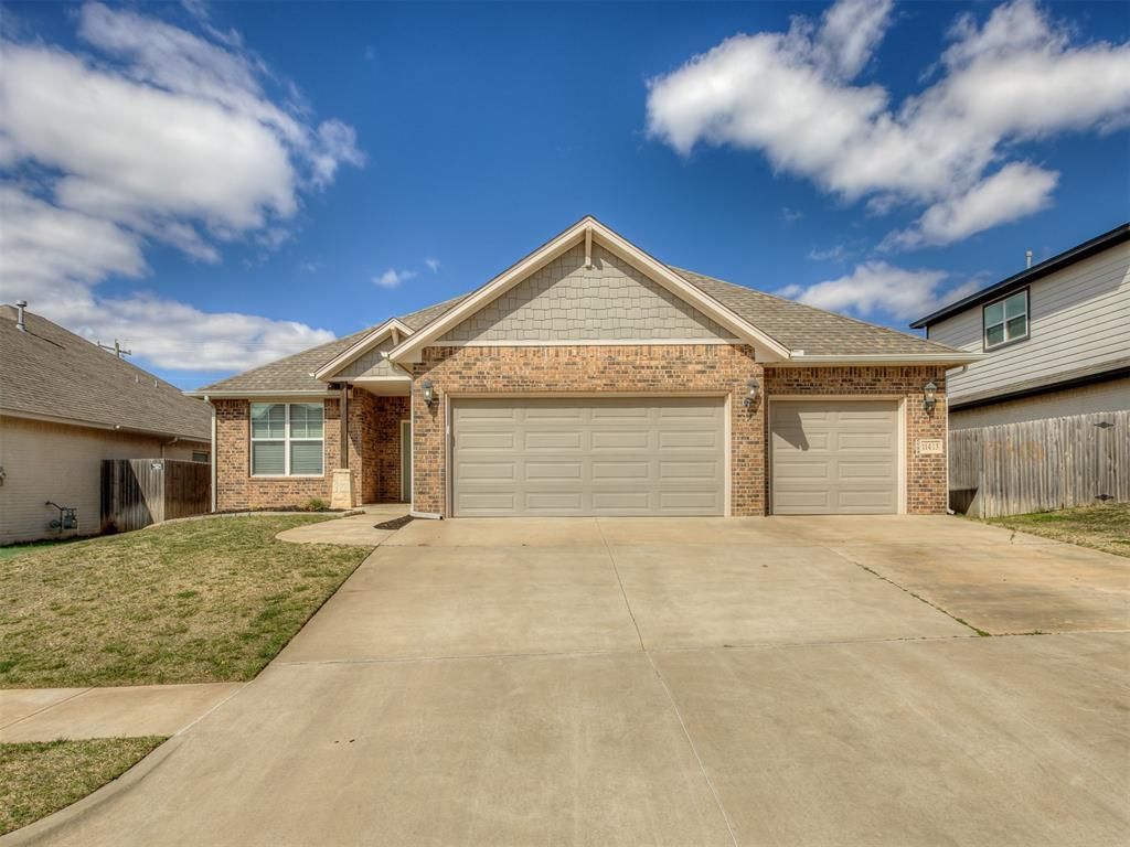 11413 NW 100th Court, Yukon, OK 73099 Main Photo