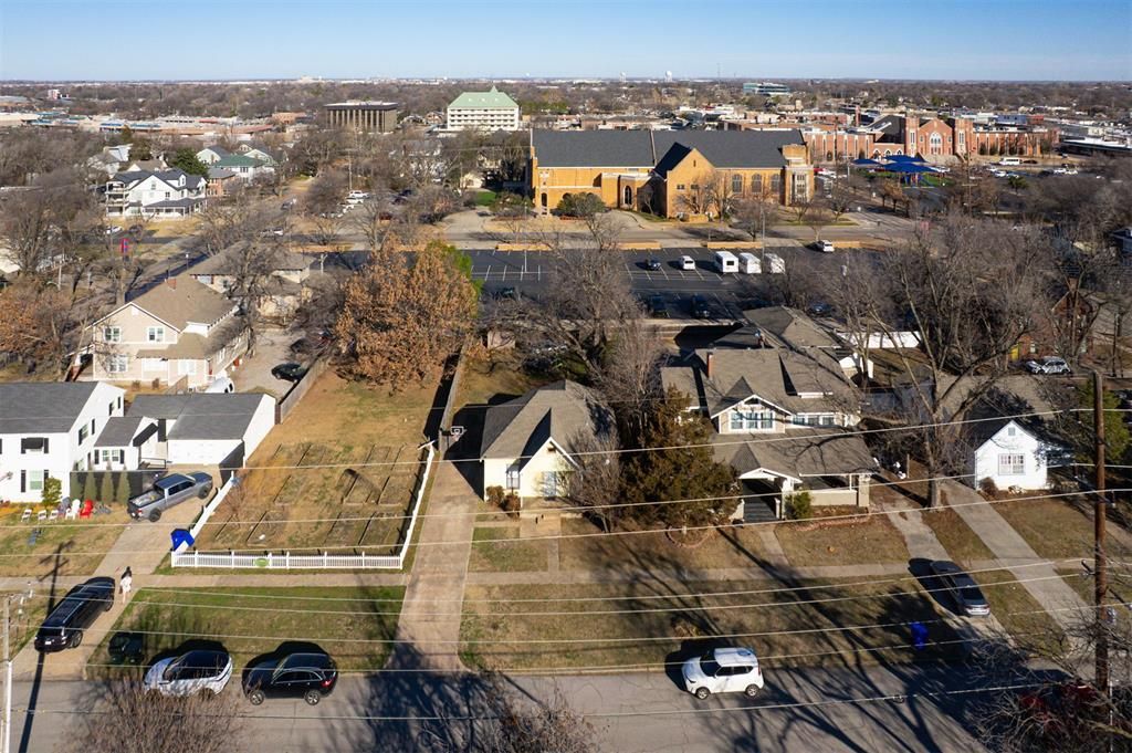 317 W Symmes Street, Norman, OK 73069 Main Photo