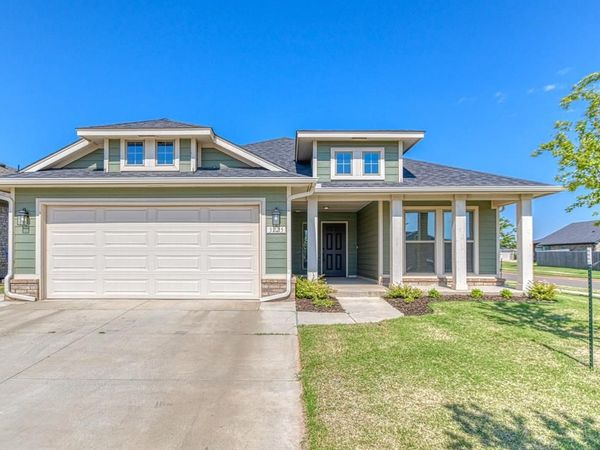 3225 Pagoda Pead Drive, Yukon, OK 73099