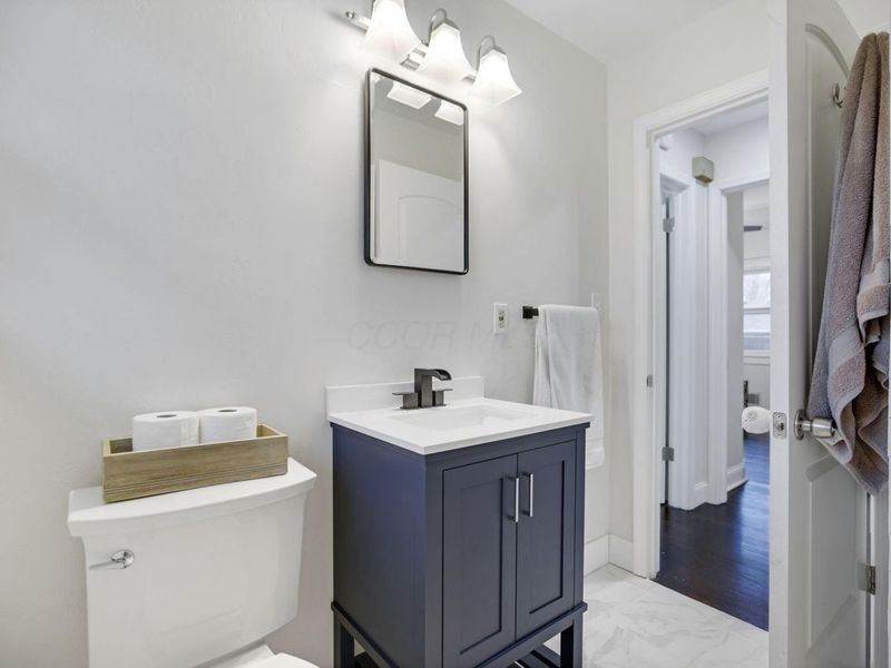 3958 La Rosa Court, Grove City, OH 43123 Photo 35