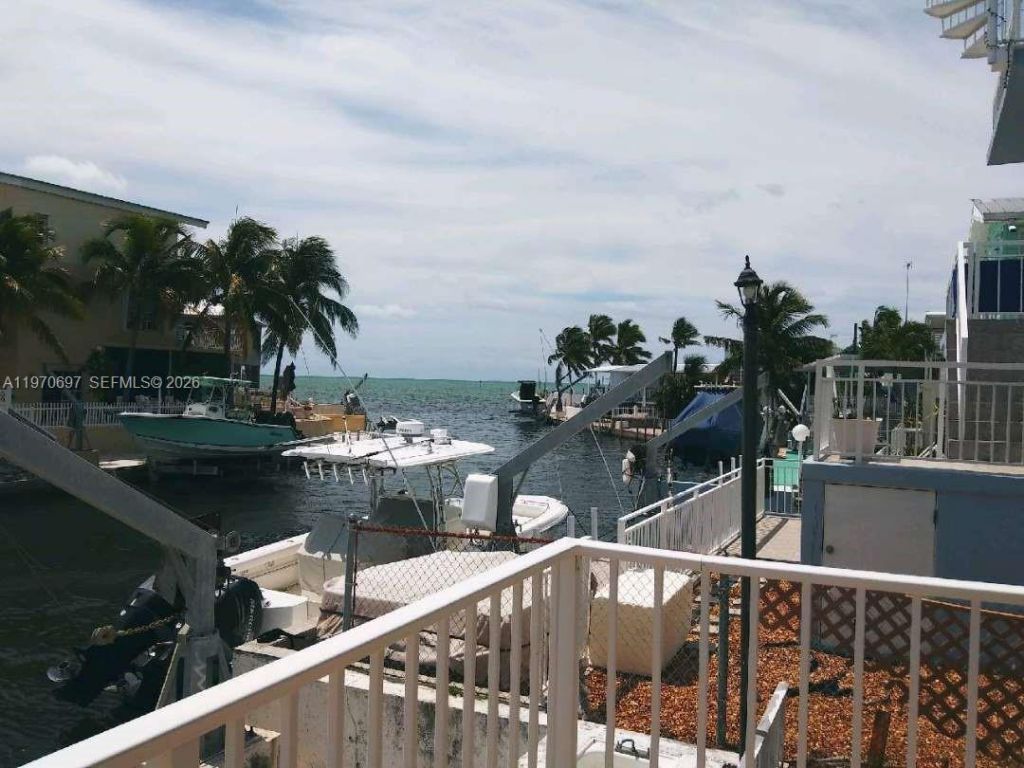 261 Burgundy Dr , Tavernier, FL 33070 Photo