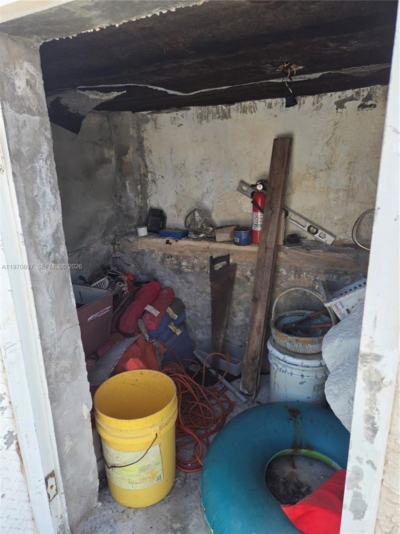 261 Burgundy Dr , Tavernier, FL 33070 Photo