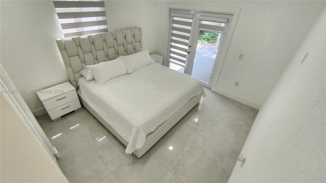 734 W 32nd St , Unit 734, Hialeah, FL 33012 Photo