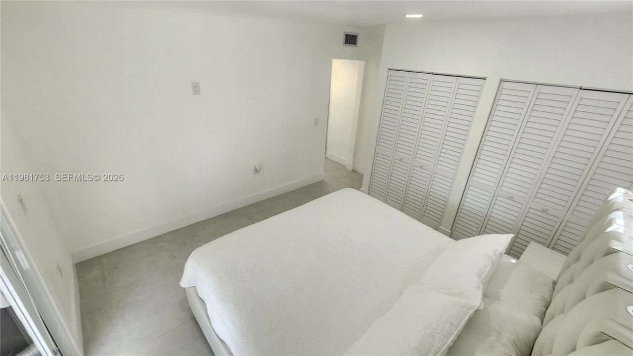 734 W 32nd St , Unit 734, Hialeah, FL 33012 Photo