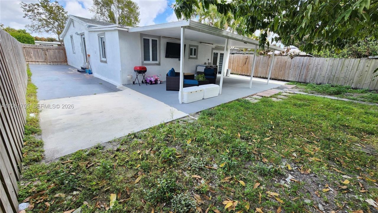 734 W 32nd St , Unit 734, Hialeah, FL 33012 Photo