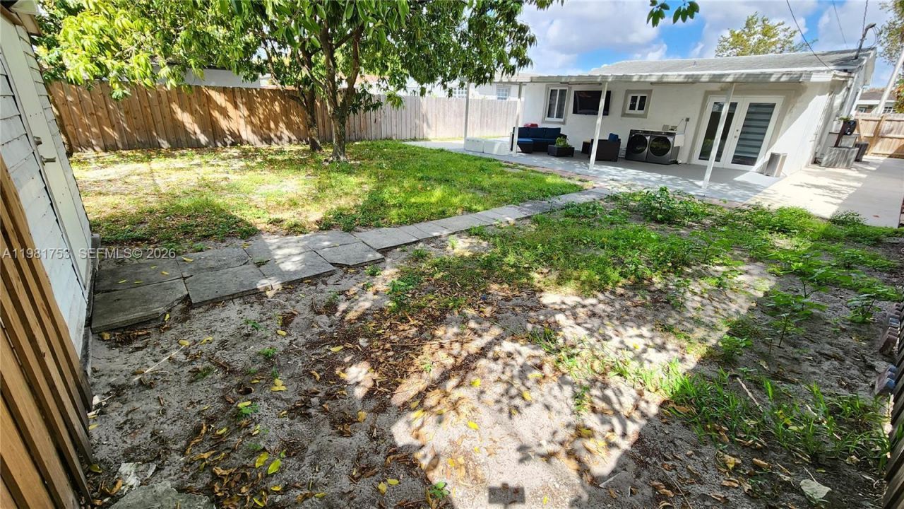 734 W 32nd St , Unit 734, Hialeah, FL 33012 Photo