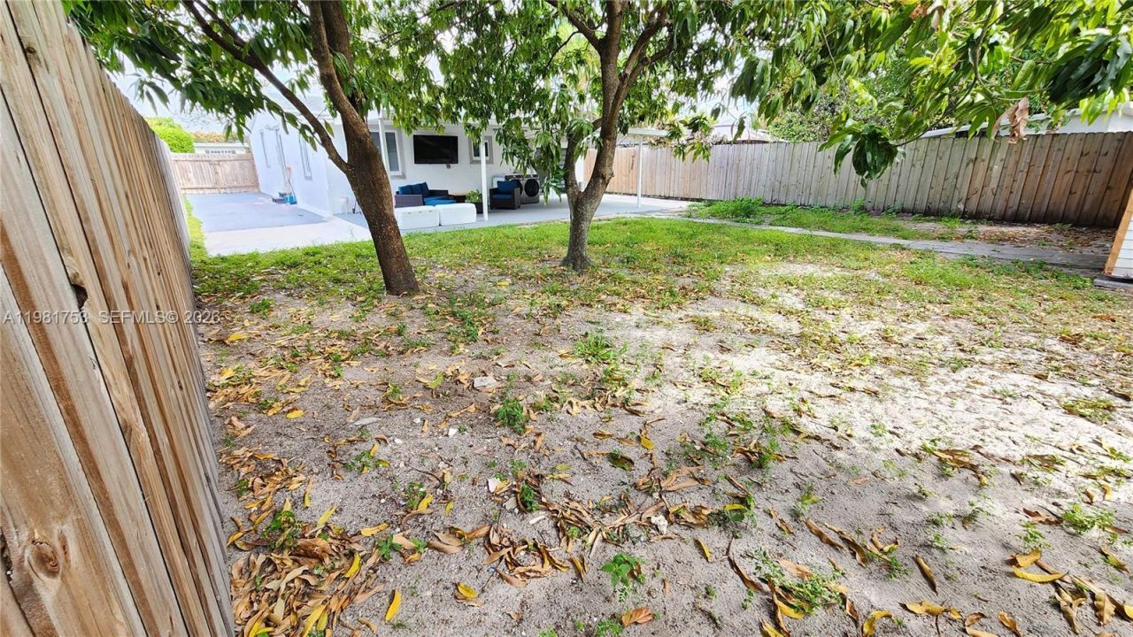 734 W 32nd St , Unit 734, Hialeah, FL 33012 Photo