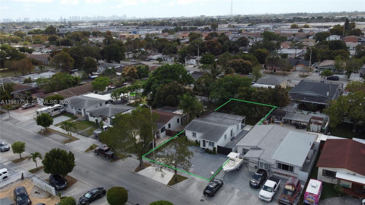 734 W 32nd St , Unit 734, Hialeah, FL 33012 Photo