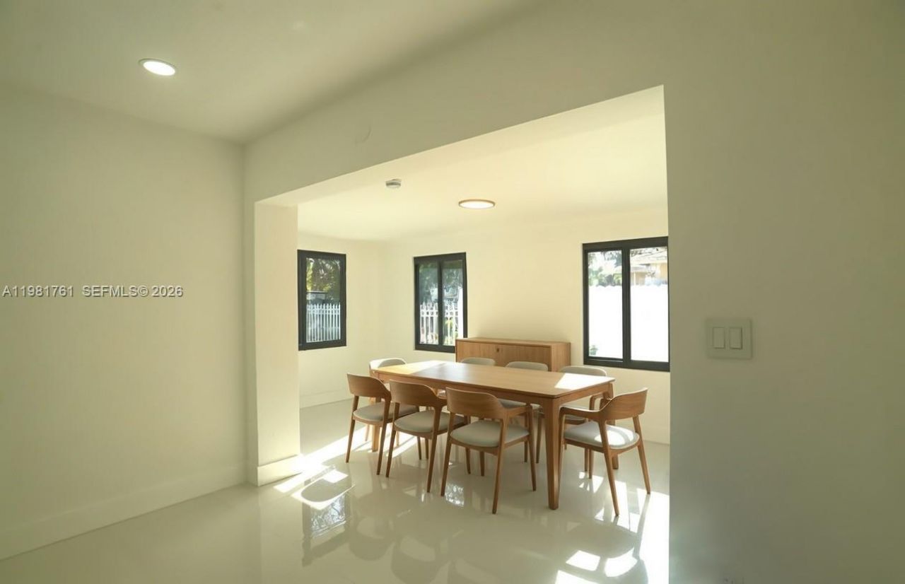 315 NW 127th St, North Miami, FL 33168 Photo