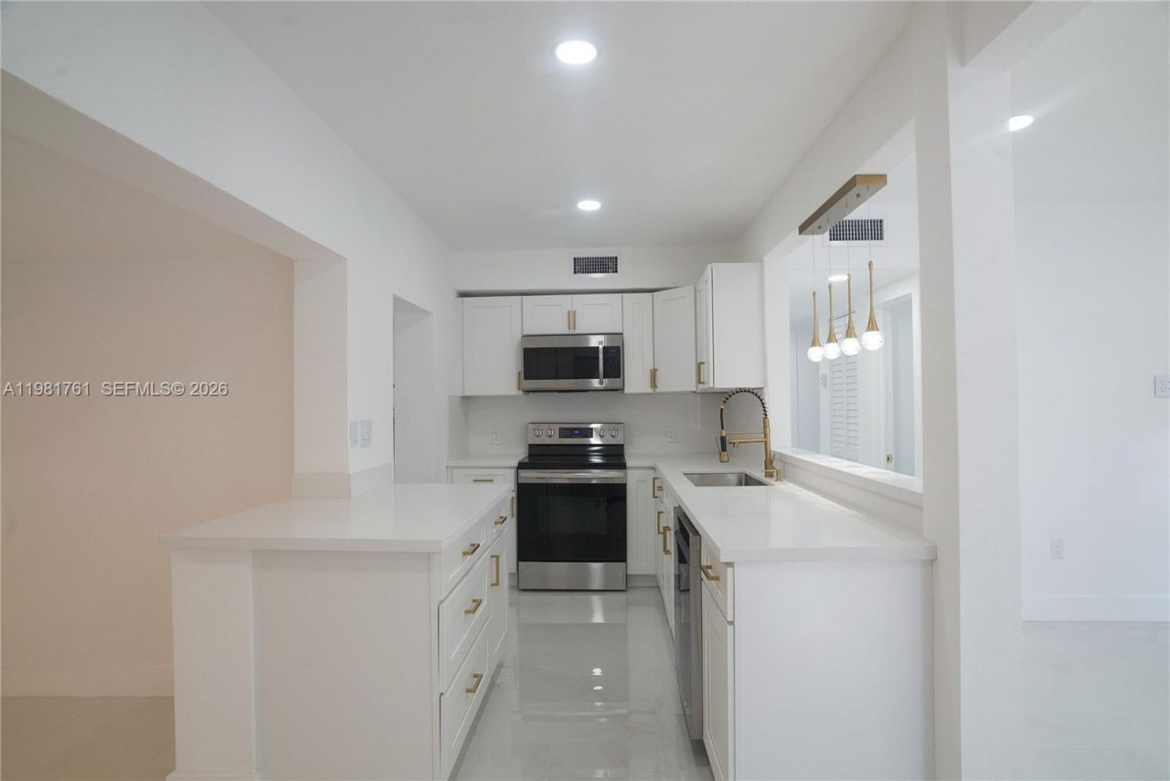 315 NW 127th St, North Miami, FL 33168 Photo