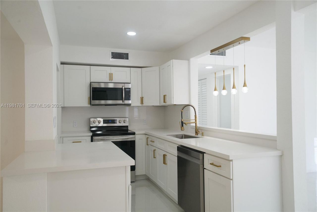 315 NW 127th St, North Miami, FL 33168 Photo