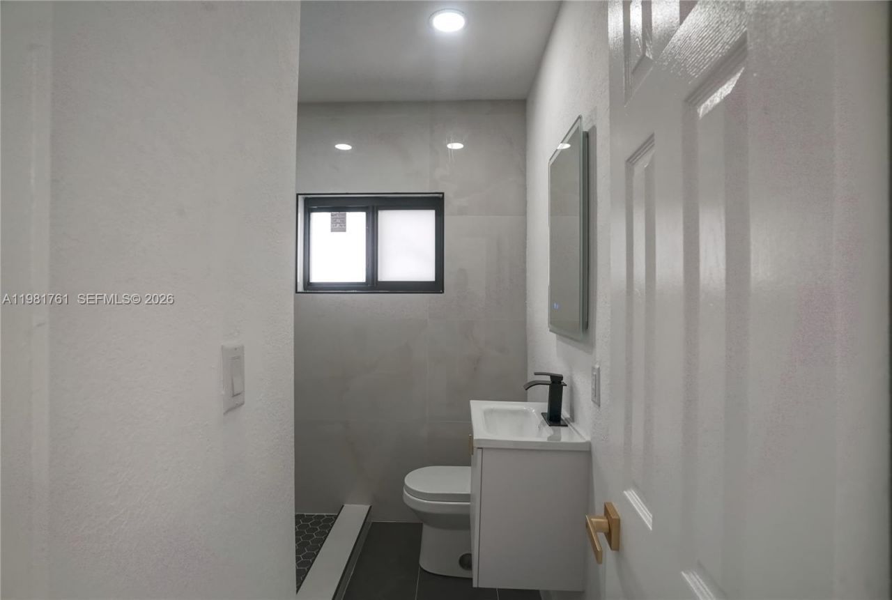 315 NW 127th St, North Miami, FL 33168 Photo