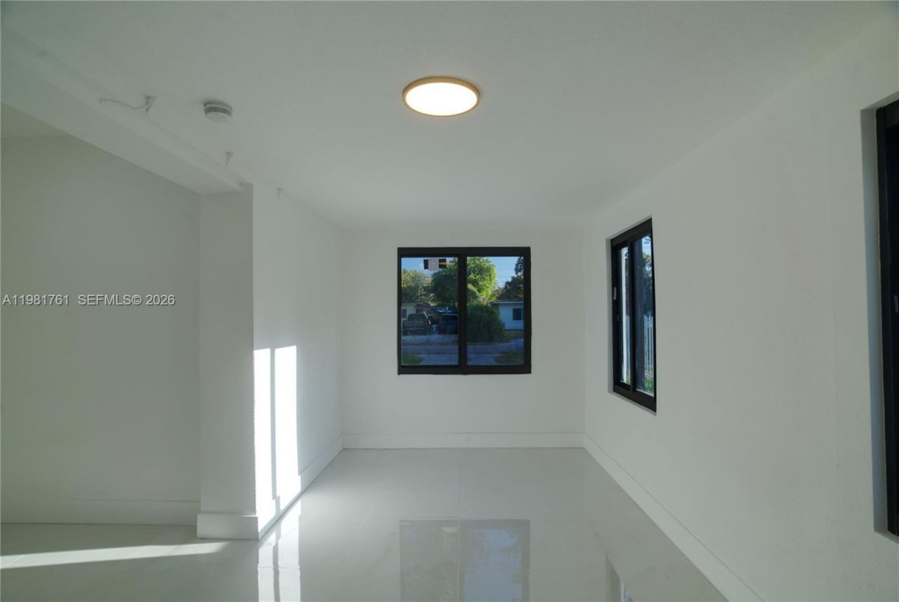 315 NW 127th St, North Miami, FL 33168 Photo